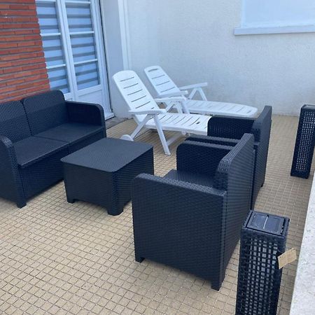 Appart Avec Terrasse Proche Plage - Classe 2 Etoiles Cucq Bagian luar foto